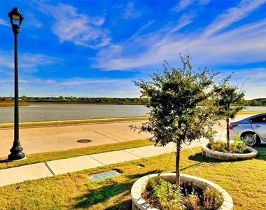 11057 Temple Gardens Trail - Photo Thumbnail 2