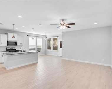 11057 Temple Gardens Trail - Photo Thumbnail 6