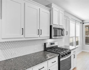 11057 Temple Gardens Trail - Photo Thumbnail 10