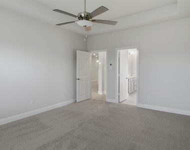 1224 Redcoat Drive - Photo Thumbnail 21