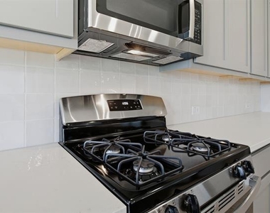 1224 Redcoat Drive - Photo Thumbnail 15