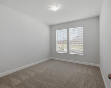 1224 Redcoat Drive - Photo Thumbnail 26