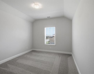 1224 Redcoat Drive - Photo Thumbnail 35