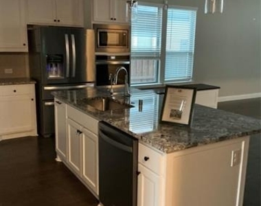 2195 English Ivy Road - Photo Thumbnail 23