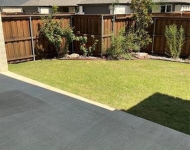 2195 English Ivy Road - Photo Thumbnail 20