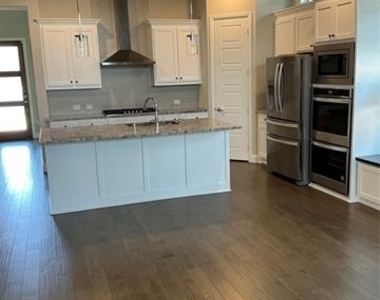 2195 English Ivy Road - Photo Thumbnail 4