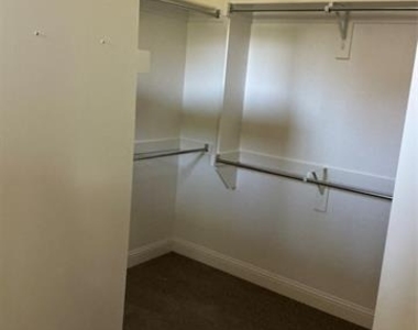 2195 English Ivy Road - Photo Thumbnail 9