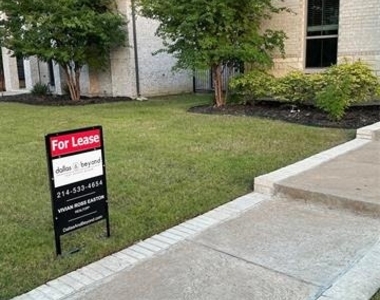 2195 English Ivy Road - Photo Thumbnail 2