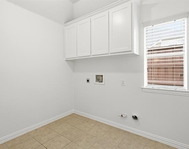2127 Estes Park Drive - Photo Thumbnail 30