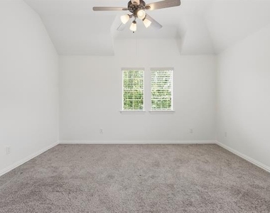 2127 Estes Park Drive - Photo Thumbnail 23