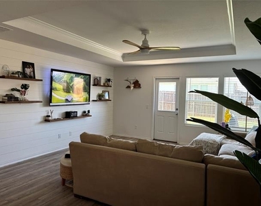 1945 Javelina Street - Photo Thumbnail 5