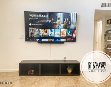 712 N Santa Barbara Street - Photo Thumbnail 1
