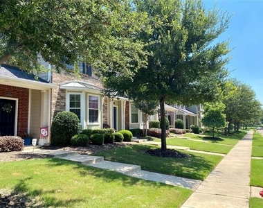 3105 Carlisle Street - Photo Thumbnail 1