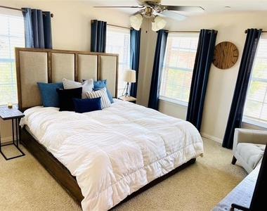 3105 Carlisle Street - Photo Thumbnail 9