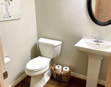 3105 Carlisle Street - Photo Thumbnail 18