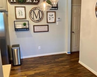 3105 Carlisle Street - Photo Thumbnail 8