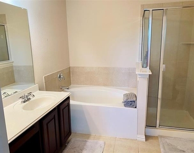 3105 Carlisle Street - Photo Thumbnail 11