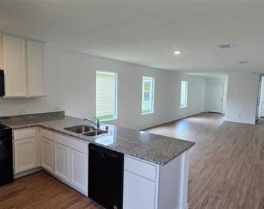 1121 Desert Willow - Photo Thumbnail 6