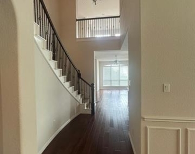 5660 Domer Drive - Photo Thumbnail 10