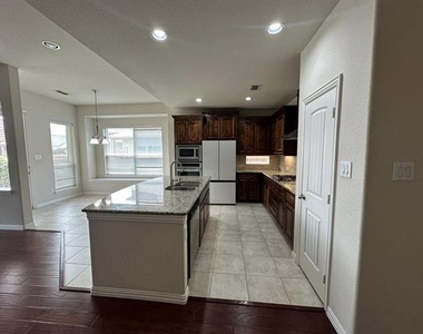 5660 Domer Drive - Photo Thumbnail 11