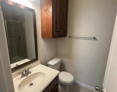 5660 Domer Drive - Photo Thumbnail 8