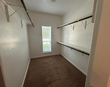 5660 Domer Drive - Photo Thumbnail 23