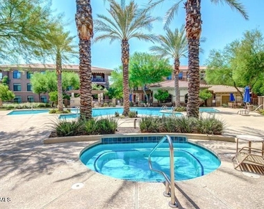 11640 N Tatum Boulevard - Photo Thumbnail 9