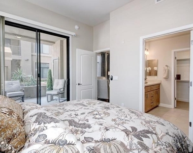 11640 N Tatum Boulevard - Photo Thumbnail 3