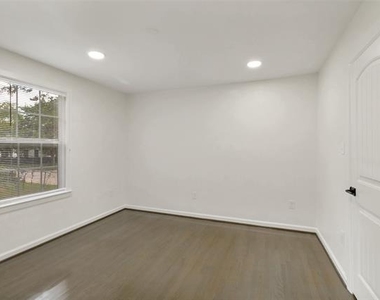 6502 Howard Avenue - Photo Thumbnail 7