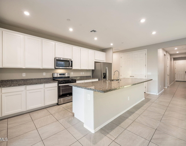 31382 N 130th Avenue - Photo Thumbnail 2