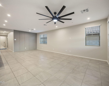 31382 N 130th Avenue - Photo Thumbnail 6