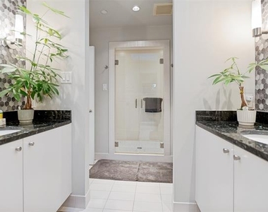 3633 Brown Street - Photo Thumbnail 31