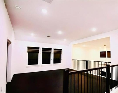 3205 Lapis Lane - Photo Thumbnail 17