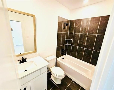 3205 Lapis Lane - Photo Thumbnail 14