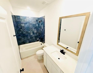 3205 Lapis Lane - Photo Thumbnail 11