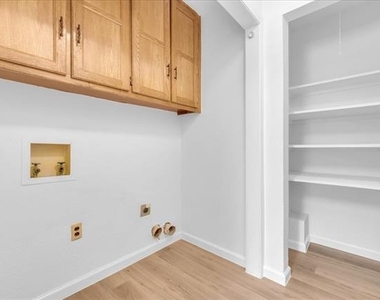 1205 Fairhaven Drive - Photo Thumbnail 8