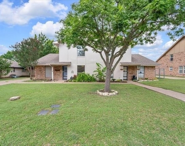 1205 Fairhaven Drive - Photo Thumbnail 31