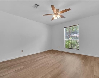 1205 Fairhaven Drive - Photo Thumbnail 14