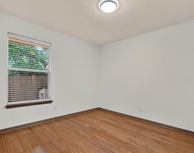1412 Paco Trail - Photo Thumbnail 12