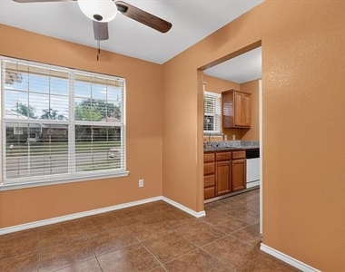 1412 Paco Trail - Photo Thumbnail 5