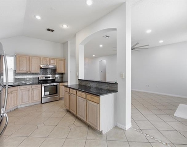 7609 Albany Lane - Photo Thumbnail 27