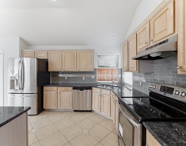 7609 Albany Lane - Photo Thumbnail 28