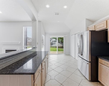 7609 Albany Lane - Photo Thumbnail 29