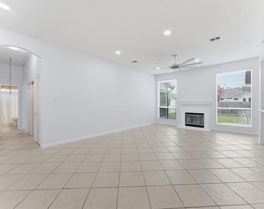 7609 Albany Lane - Photo Thumbnail 21