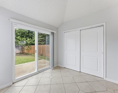 7609 Albany Lane - Photo Thumbnail 25
