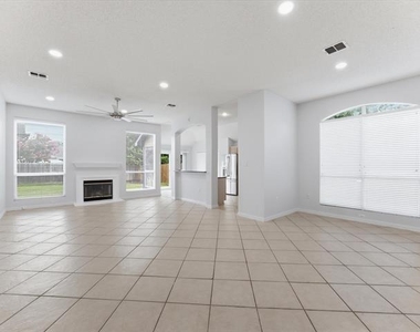 7609 Albany Lane - Photo Thumbnail 19