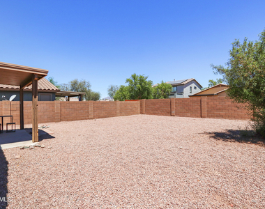 44924 W Balboa Drive - Photo Thumbnail 3