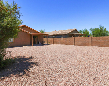 44924 W Balboa Drive - Photo Thumbnail 17