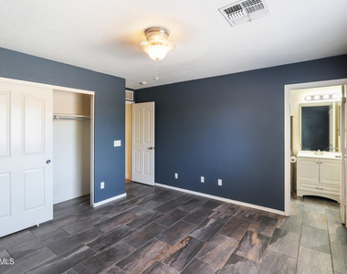 44924 W Balboa Drive - Photo Thumbnail 13