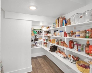 1220 Lady Mantle Way - Photo Thumbnail 13